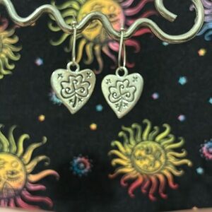 🩷Clover Heart Earrings🩷